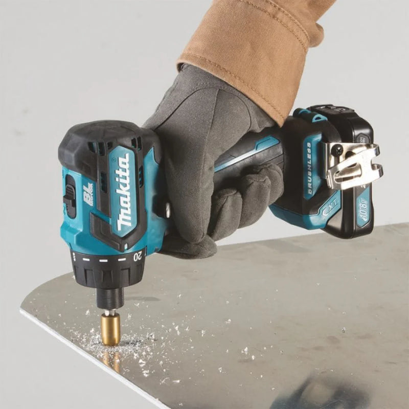 KIT MAKITA ORIGINAL: BERBEQUIM SEM FIO com PISTOLA DE IMPACTO + 26 ACESSÓRIOS + 2 BATERIAS - PROMOÇÃO DE ENCERRAMENTO DA LOJA - Envio Grátis 24H